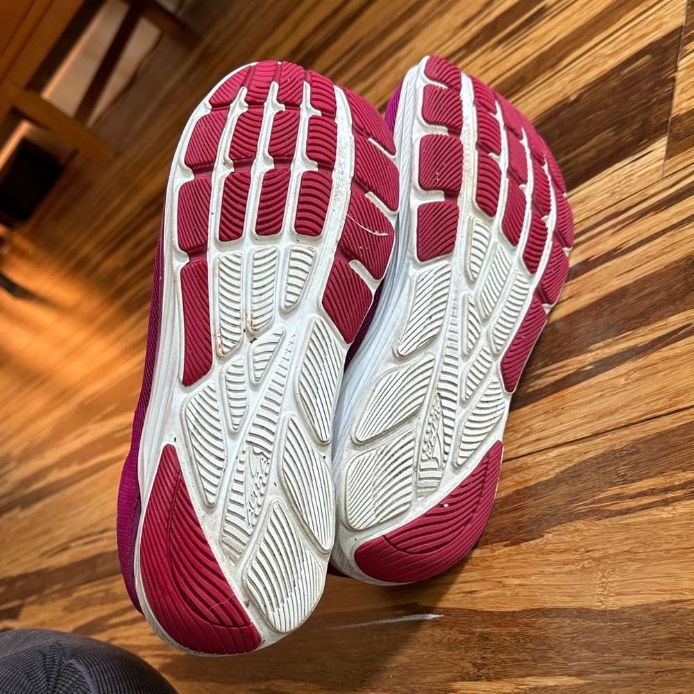 Altra Rivera 3 Women’s size 9 - Picture 6 of 8